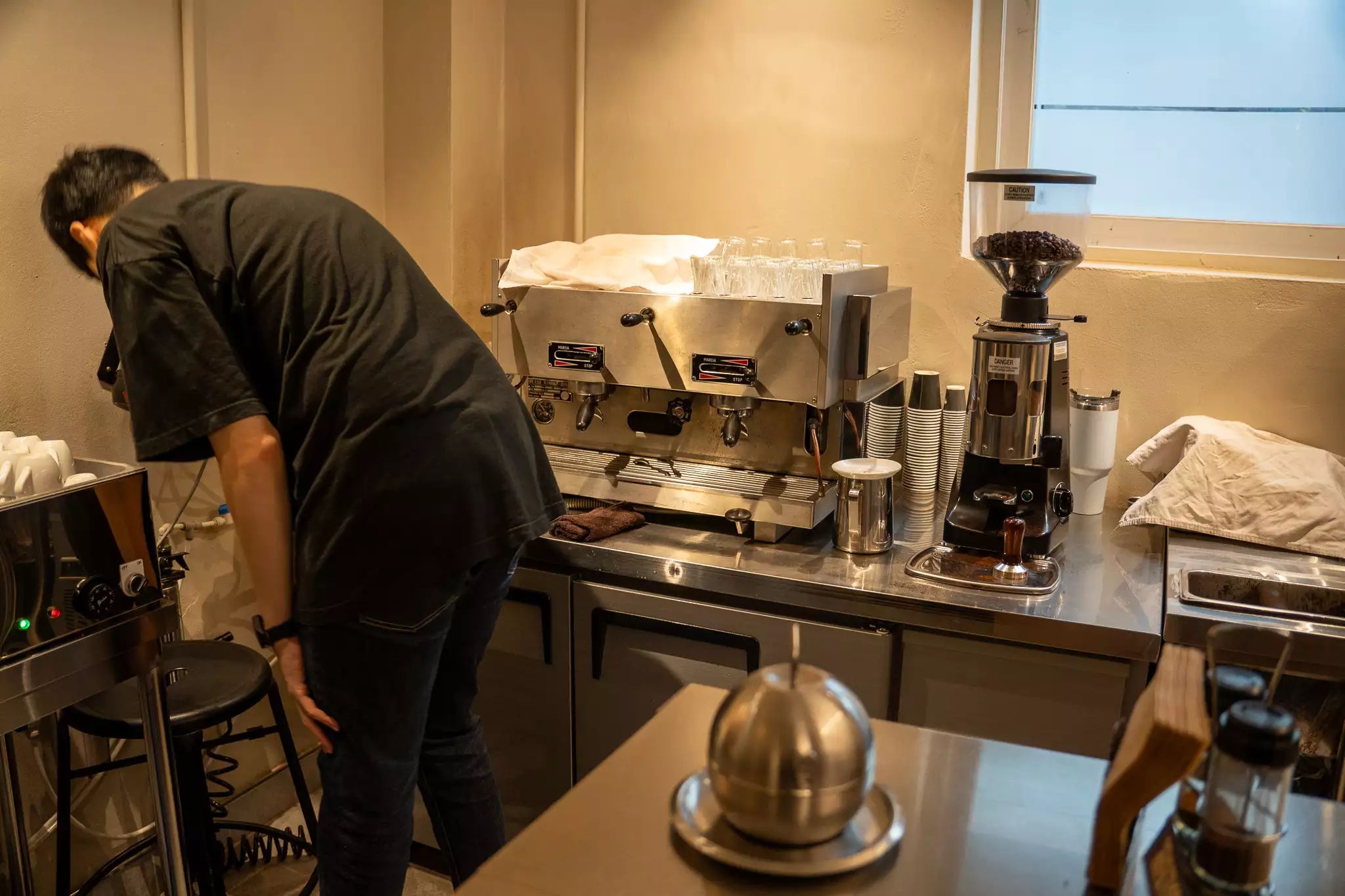 리사르카페-매장-내부