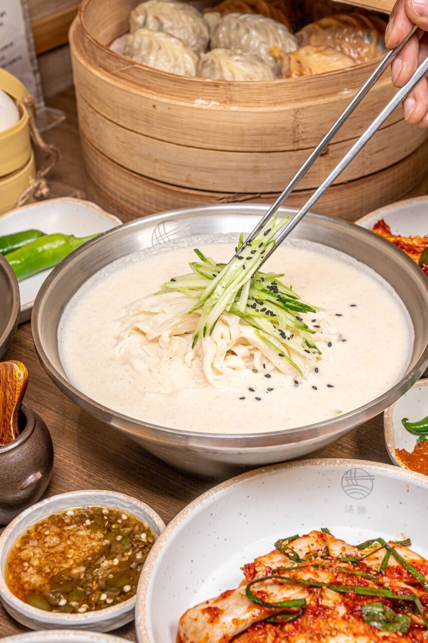 생방송투데이 3836회 오픈RUN - 손만두로 월 1억 매출 달성한 청주 맛집 ‘만승제면소’