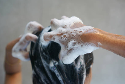 저녁에도 머리 감는 습관