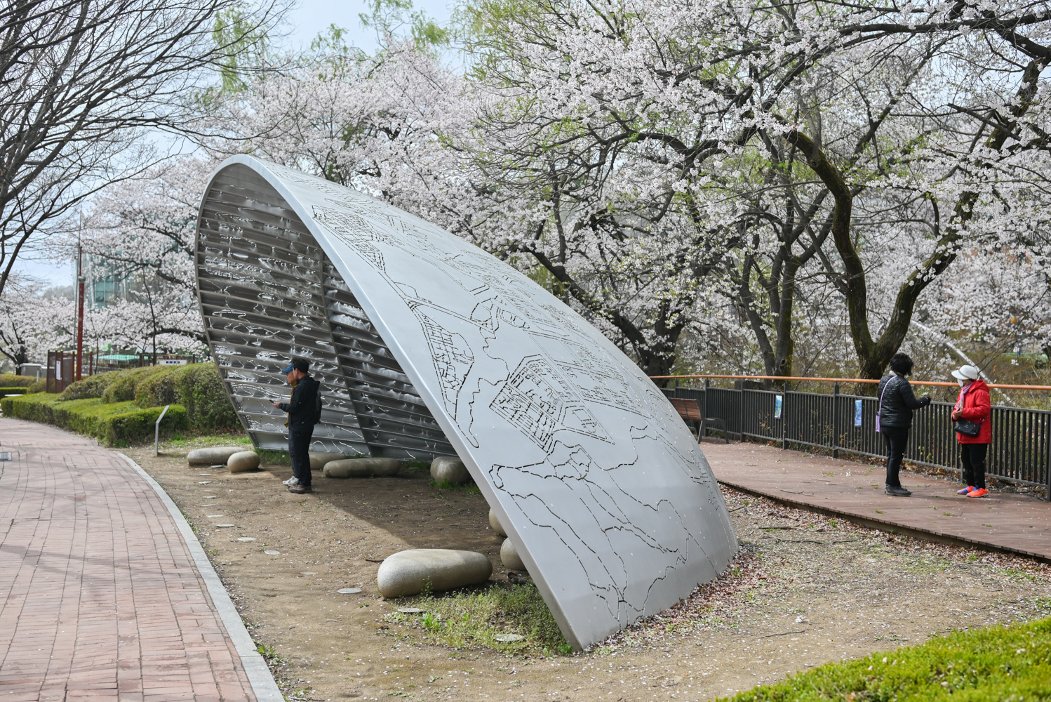 안양예술공원은 벚꽃 명소