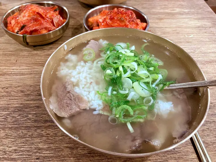 전참시 전지적참견시점 이영자 직접 끓인 보리차 청담부부 정우성 이정재 웃게한 디저트 맛집 80년 노포 방짜유기 한우 곰탕, 수육 여의도 국회의사당역 곰탕집 맛집 소개