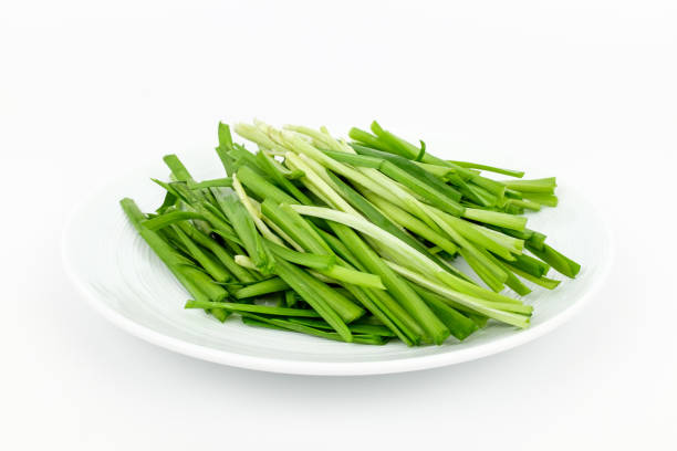 접시에-담긴-부추