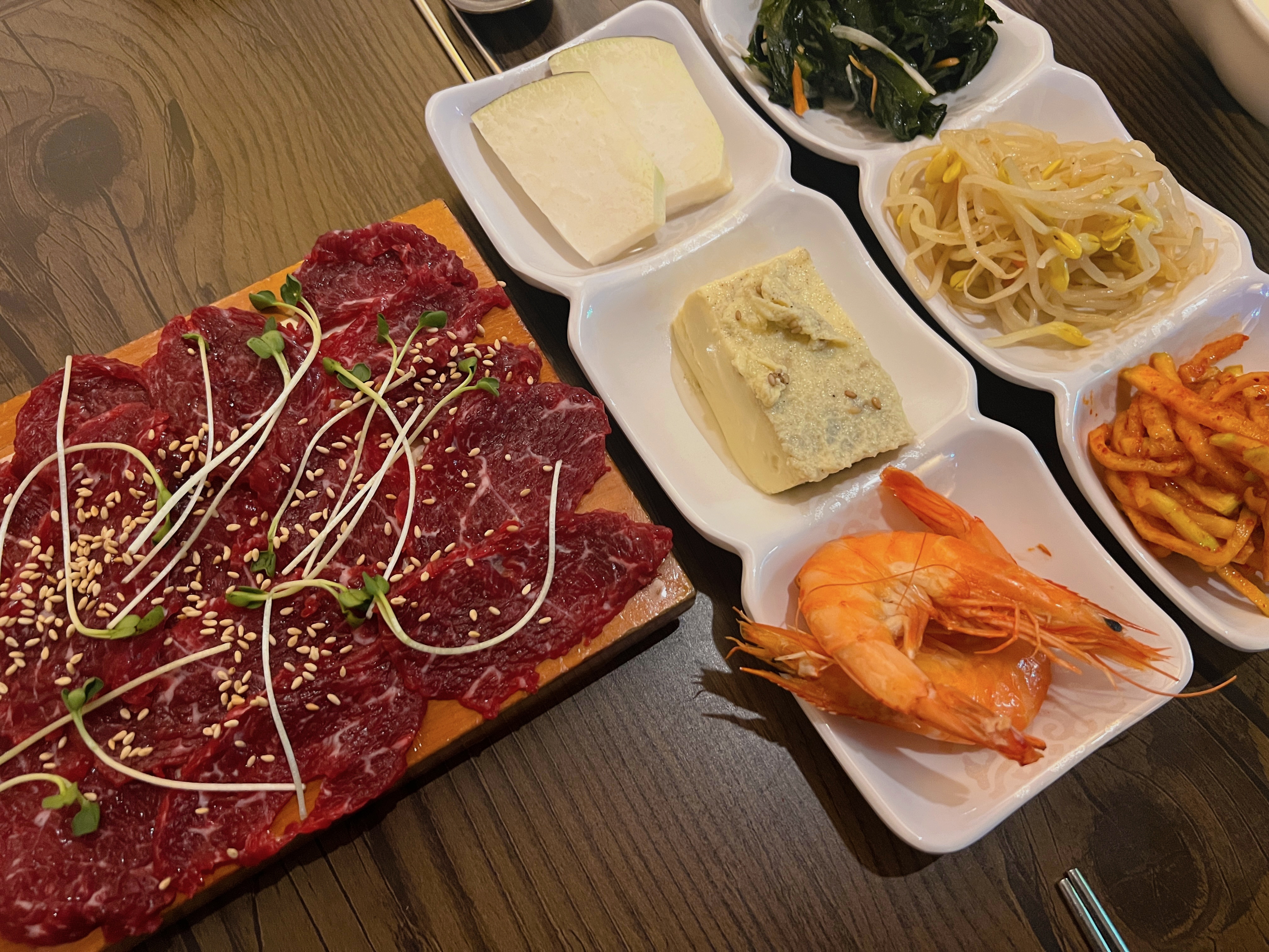 양산동 안주창고 생고기(육회)