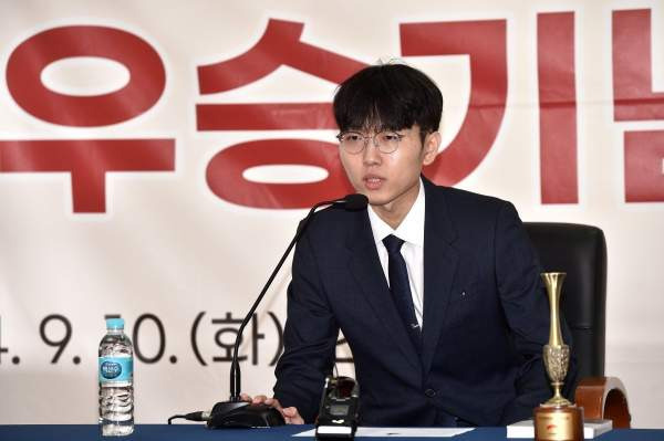 신진서 나이 프로필, 란커배 32강 돌파 바둑 황제의 100억 상금 부모님 AI 알파고 공부법 학력 고향까지