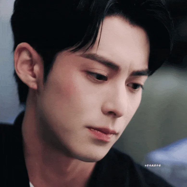 그윽한 눈빛의 왕허디