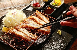 유유카츠 좌동점