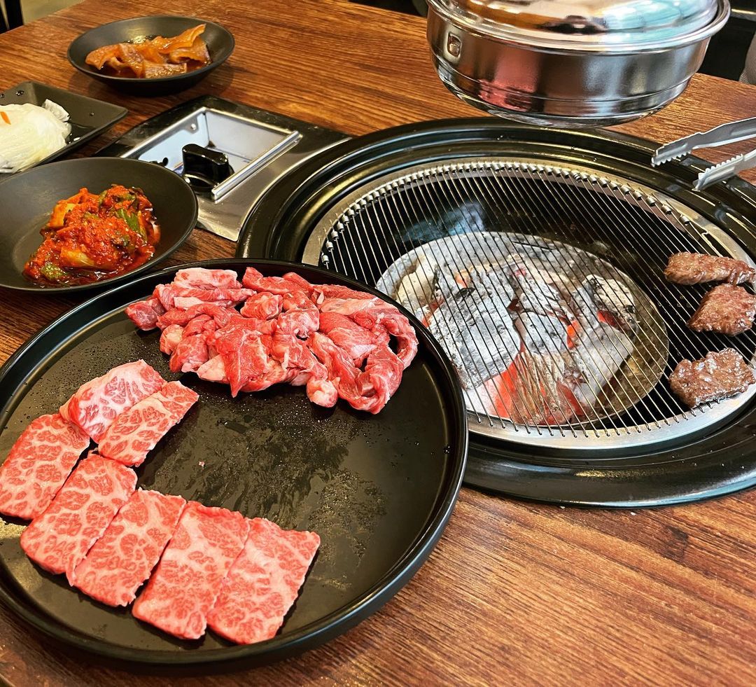 최강야구 몬스터즈 시즌1 소고기 회식 맛있는 고깃집 왕십리 맛집 위치 메뉴 가격 정보