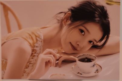 아이유 미디어아트 전시