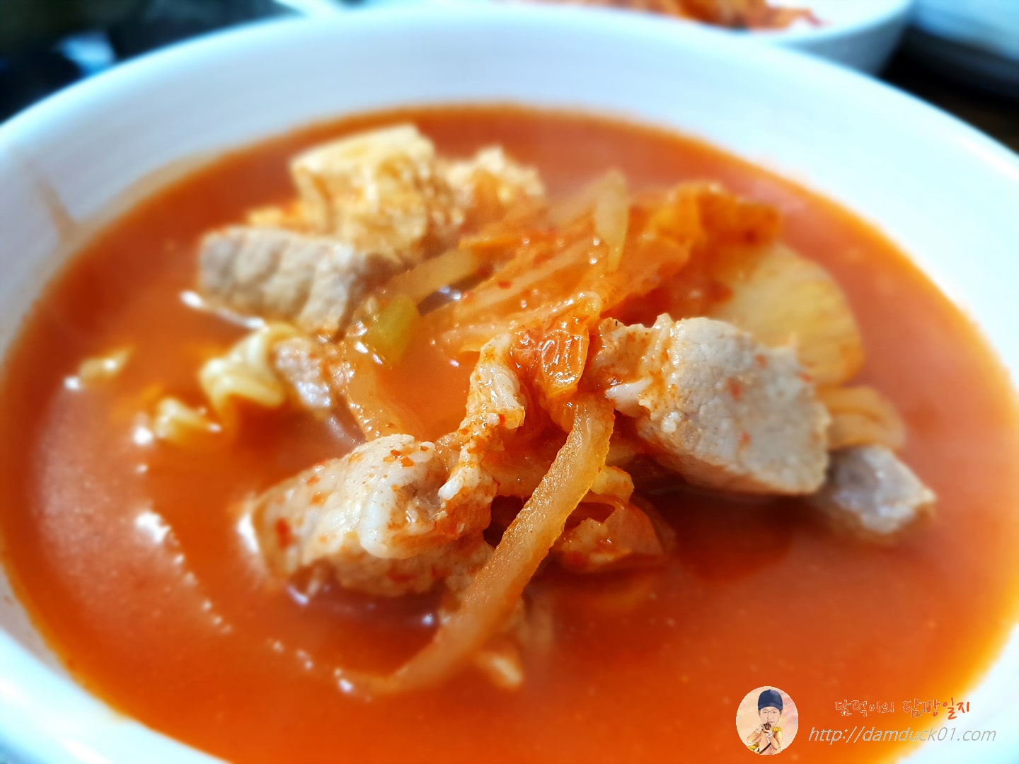 이모네-돼지고기 가득 김치찌개-담덕이의탐방일지