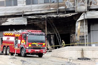 완도 냉동창고 화재 원인 사망자 소방관(영상)