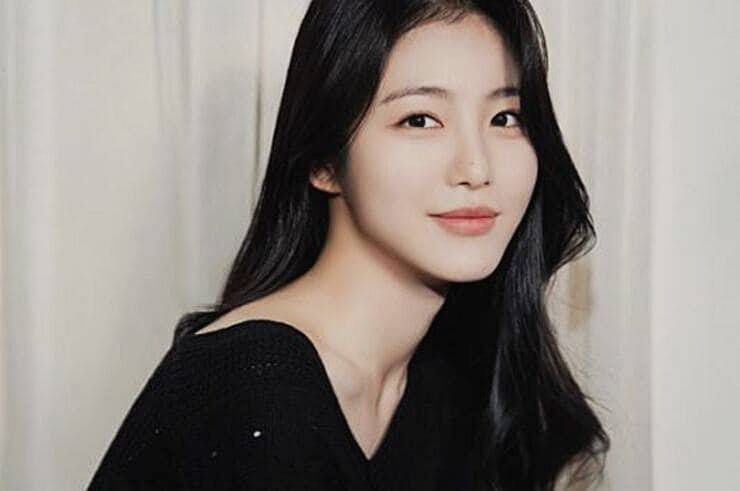 배우-신예은