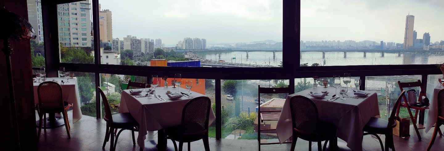 아이-오유-한강-뷰-레스토랑-2층