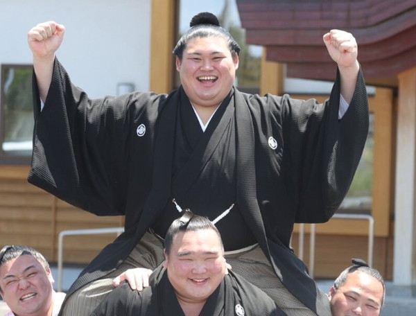 24세 최연소 요코즈나 오오노사토