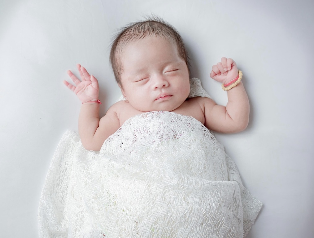 모유수유 아기 사진