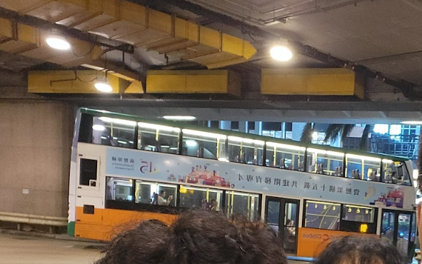 해외 홍콩 여행 2박 3일 피크 갤러리아 행 버스 탑승