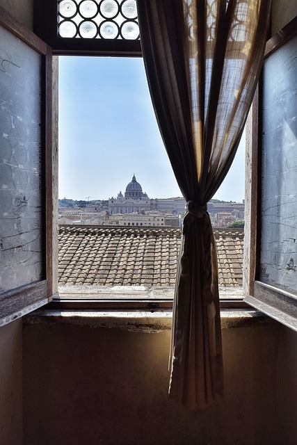 실내에서 창문을 5cm만 열었을 때와 완전히 닫았을 때 공기 체감이 어떻게 달라지는지 기록해본 실험 노트