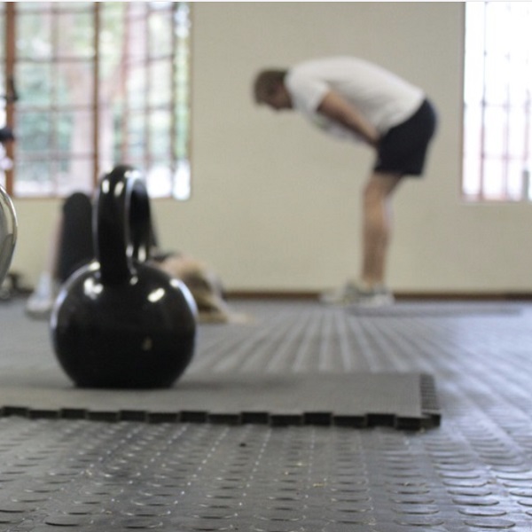 코어 근력 강화 운동으로 복근 키우는 방법