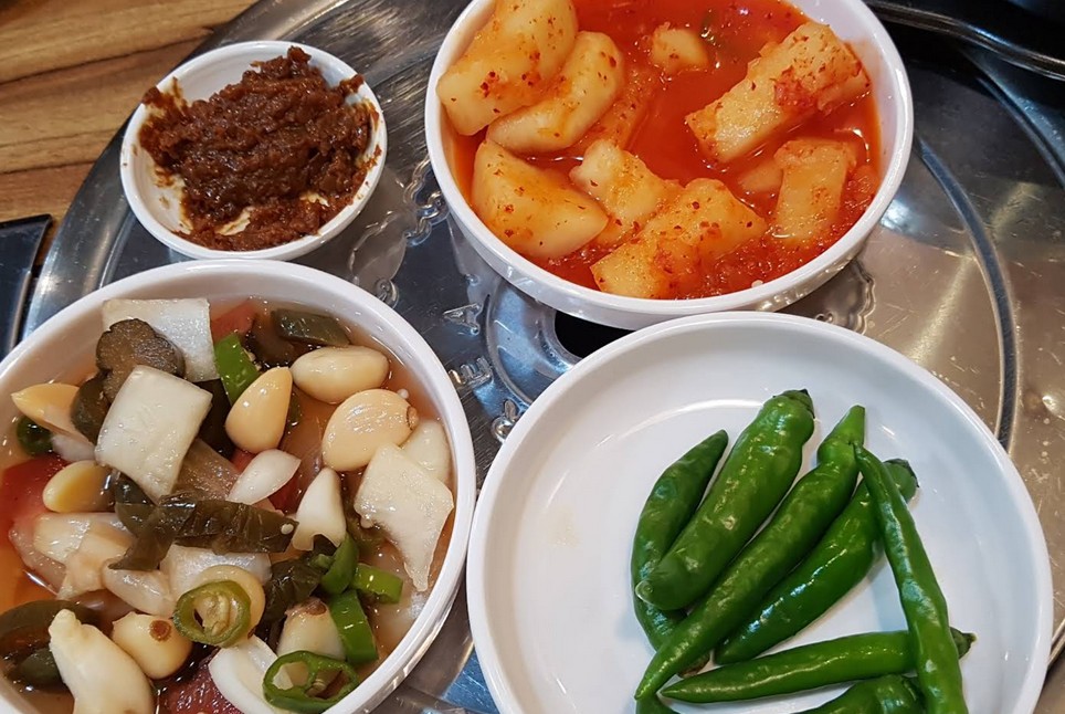 수원 권선동 상황버섯삼계탕, 건강한 보양식 맛집 태백 방문 후기