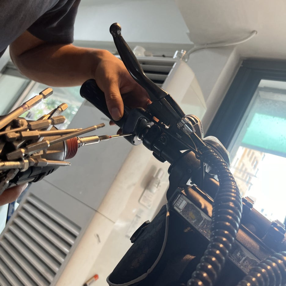 수원 전기자전거 수리 AS: 타이탄700-브레이크 안 잡힘, TITAN 레버 교체, 경기 화성 동탄 오산 용인 광교 안양 안산 군포 분당