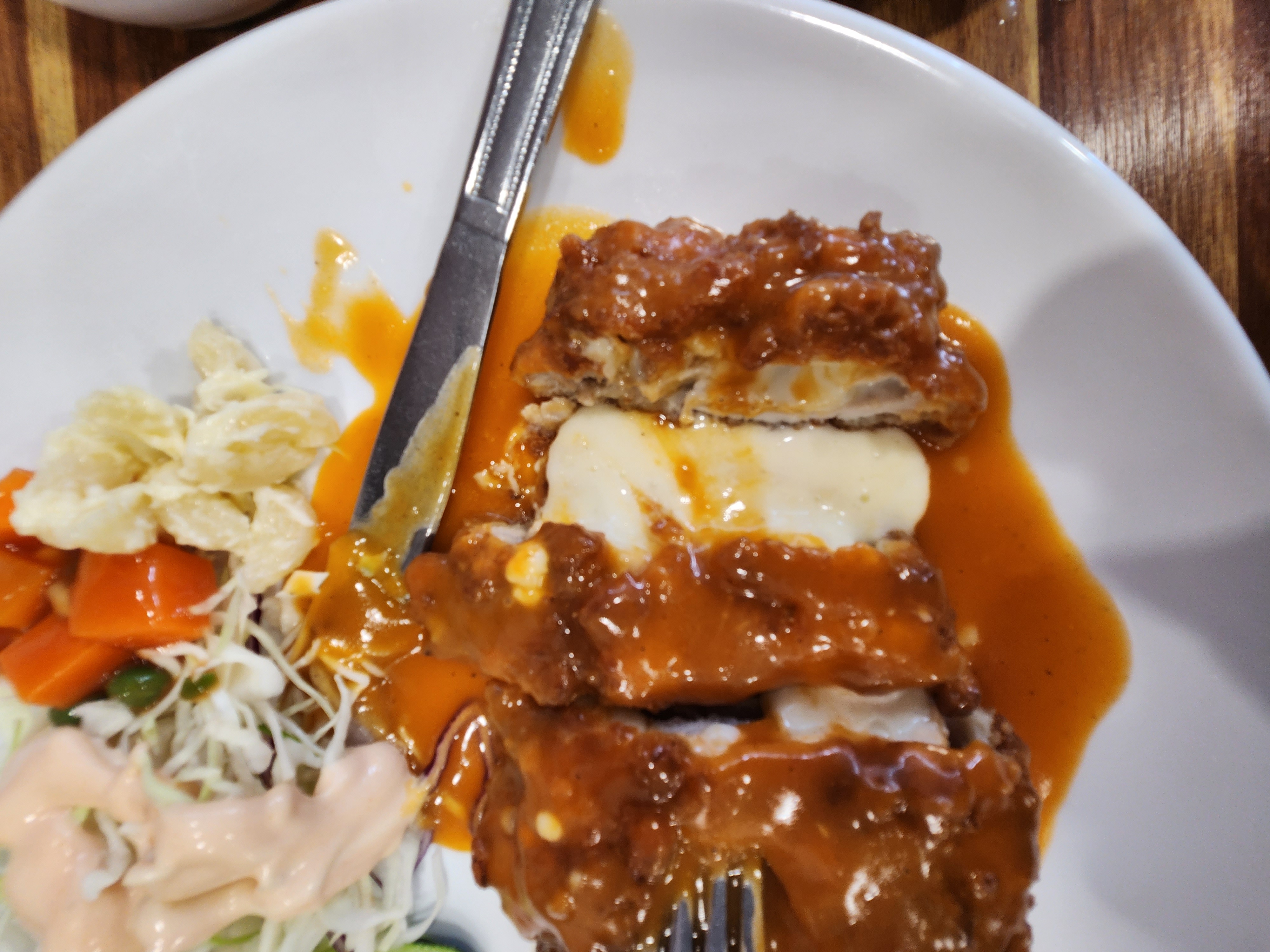 치즈 돈까스 내부