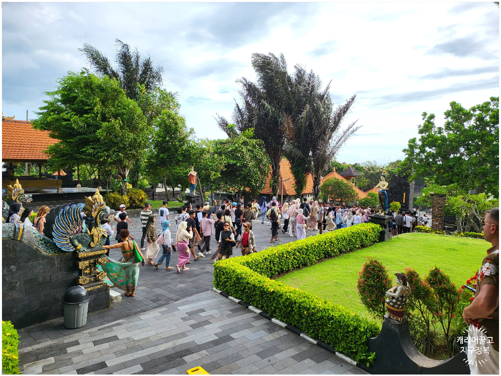 Bali Tanah lot Temple