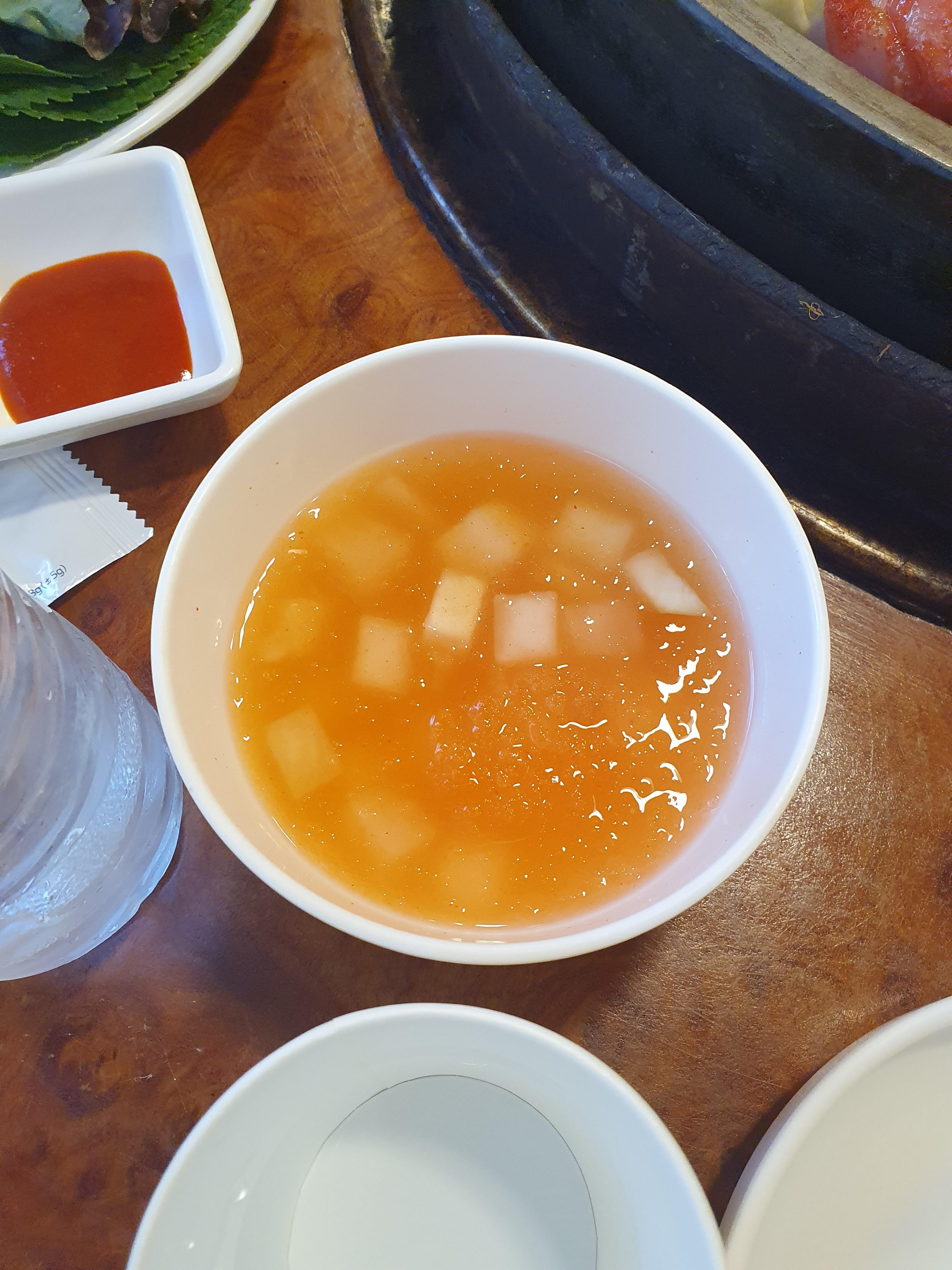 대전 교촌동 춘천 명동 1번지 닭갈비 반찬 살얼음 동치미