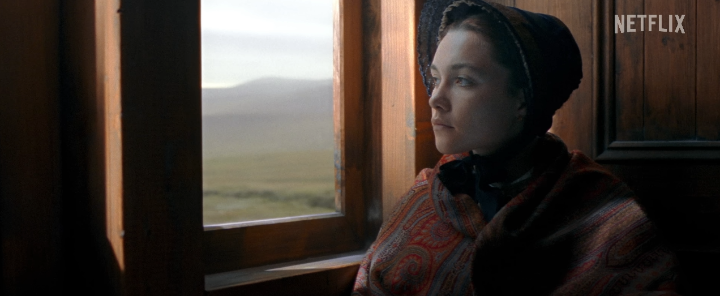 영화더원더공식예고편,간호사가기차를타고가고있다.