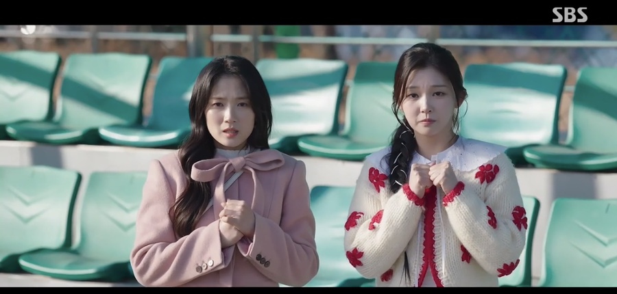 시열을 응원하는 은호와 팔미호 장면