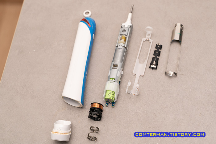 오랄비 프로페셔널케어 2000 분해