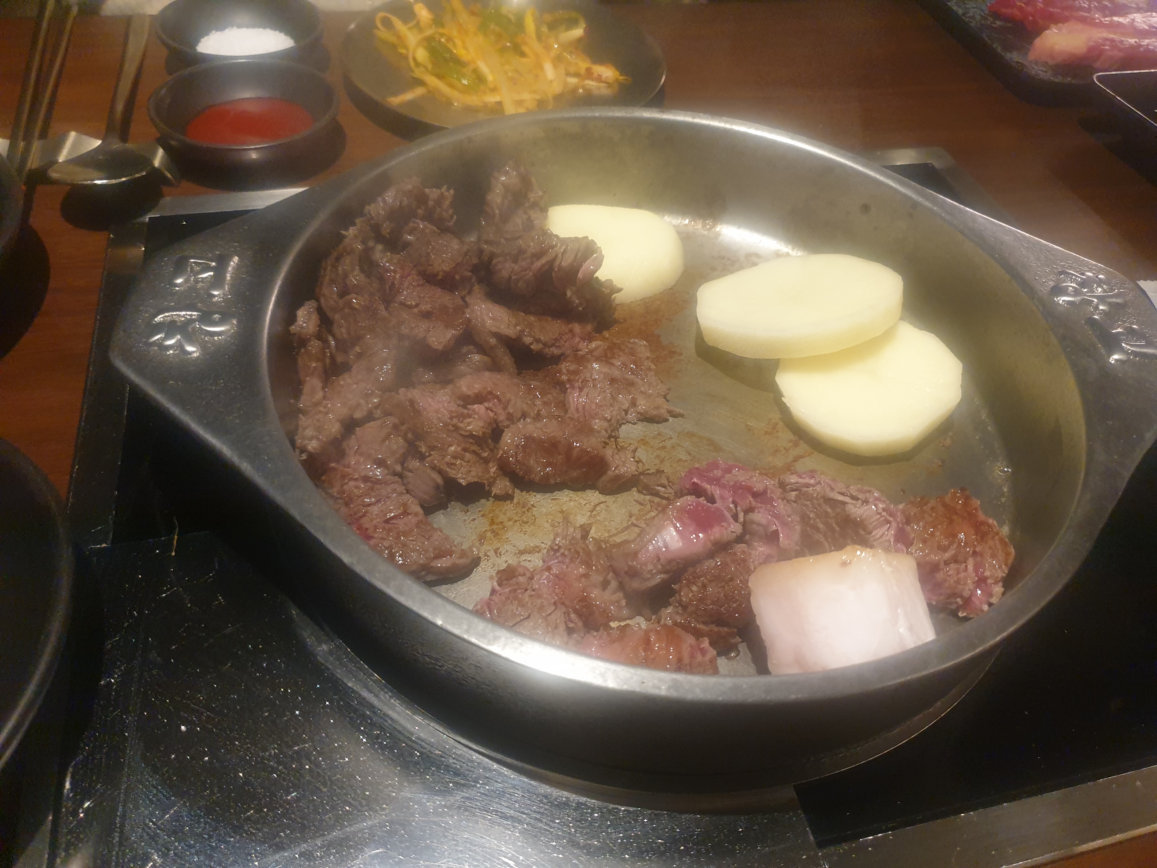 창고43 고기