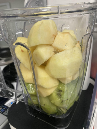 키첸-초고속-진공블렌더-키위-사과-주스