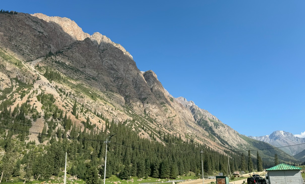 키르기스스탄 바스쿤 폭포 가는길2