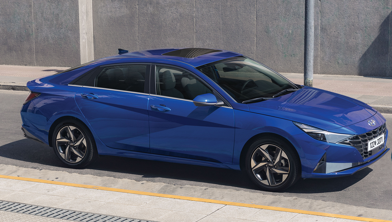 아반떼 2023년 인텐스 블루펄 색상 사진 출처 현대차 홈페이지