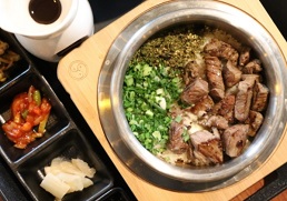 스테이크솥밥
