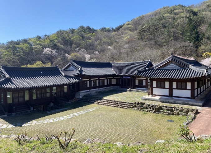 생생정보-곡성-3박4일-4만원-숙소-러스틱타운