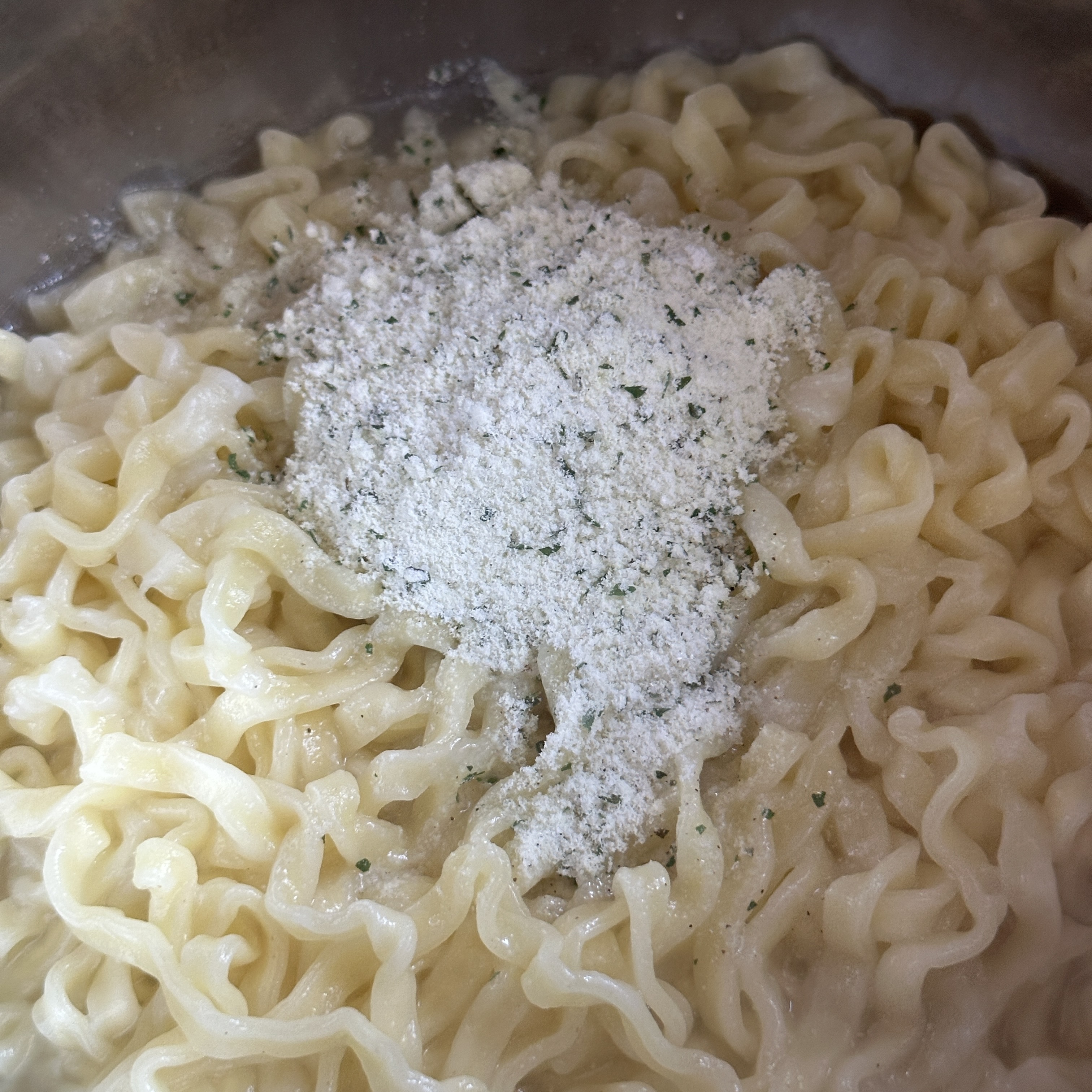 팔도_볼케이노까르보나라