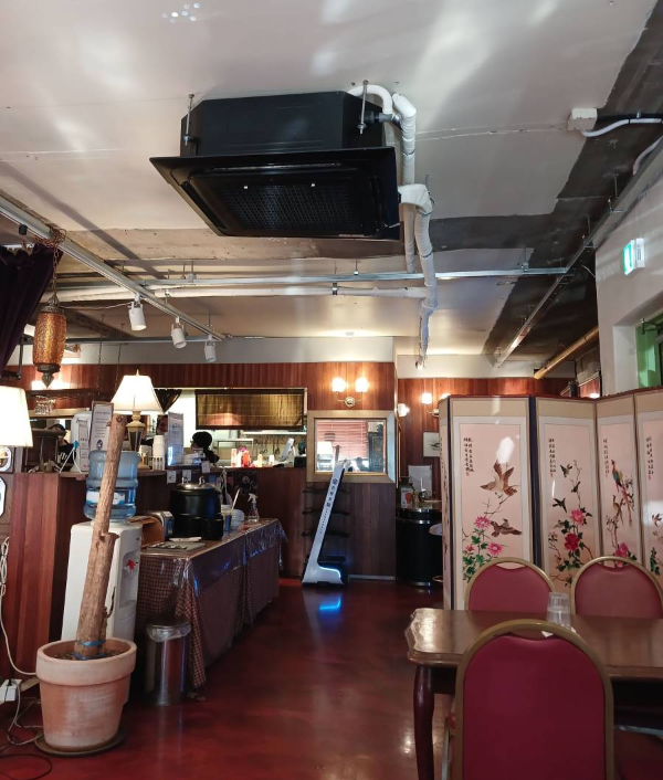 경양식당 주방쪽