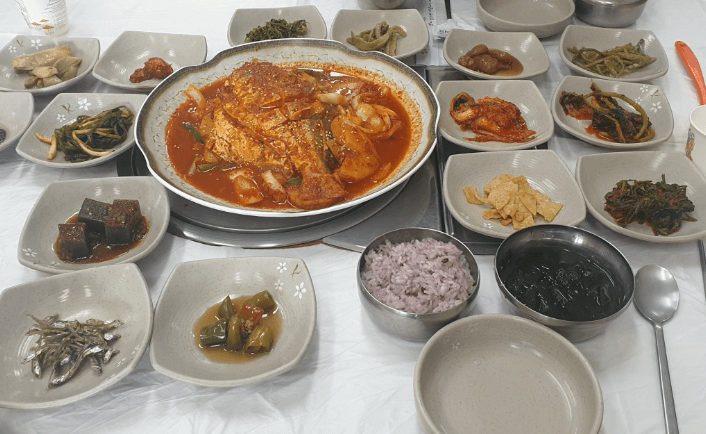 동네한바퀴 낙지볶음 병어조림 전남 신안 맛집