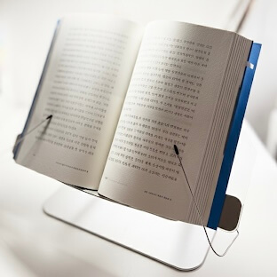 노르잇 독서대 실제 사용 사진