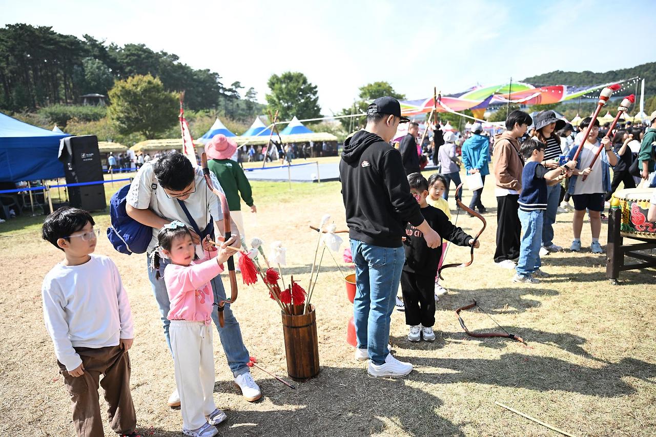 2025 안성맞춤 남사당 바우덕이축제&amp;#44; 전통과 흥이 살아있는 가을 대표 문화축제!