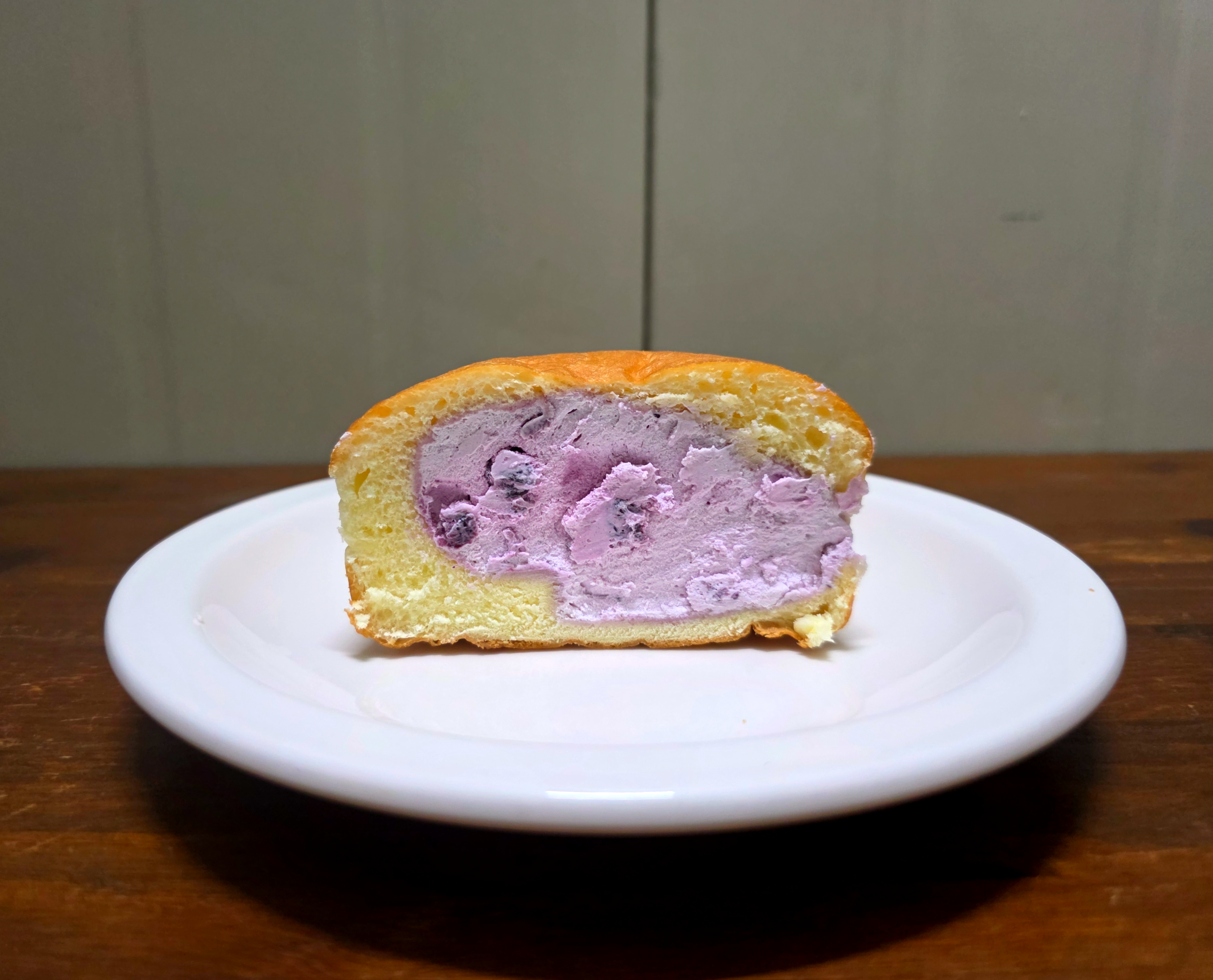 gs25서울우유블루베리크림도넛