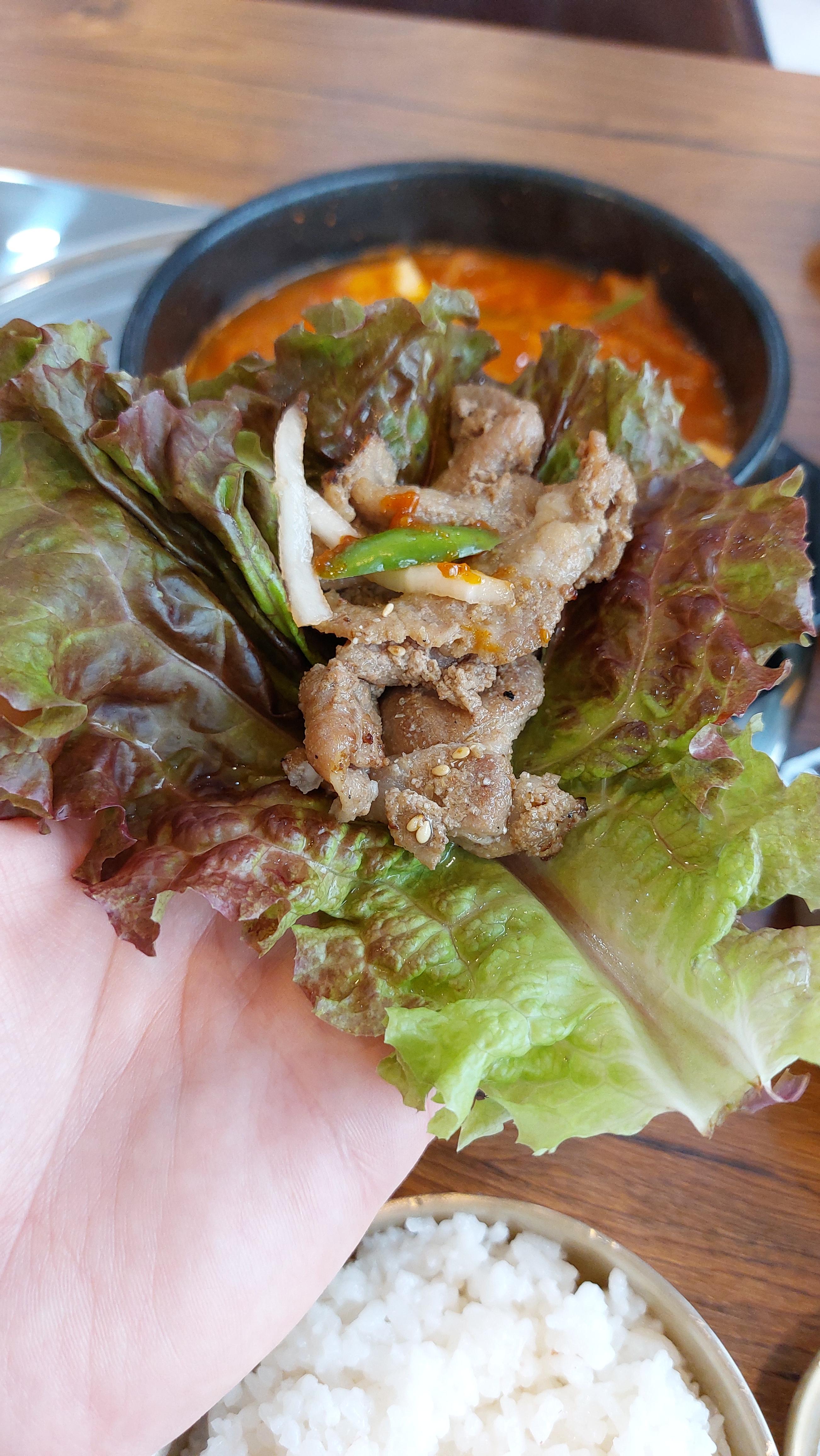 점심엔 역시 불향 나는 불고기 먹어야지