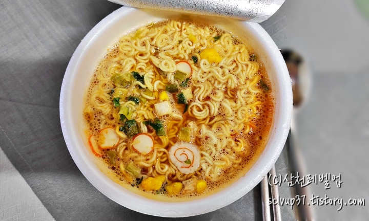 농심 육개장 사발면 86g 조리 후 완성