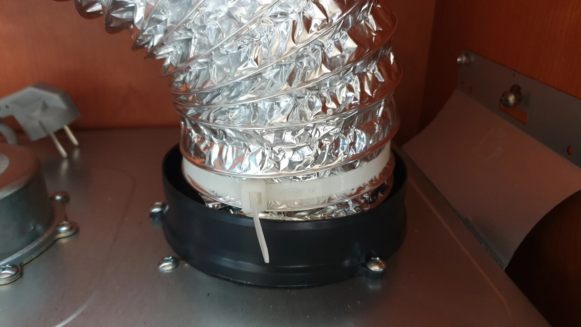 가스레인지 후드 배관 연결 케이블타이