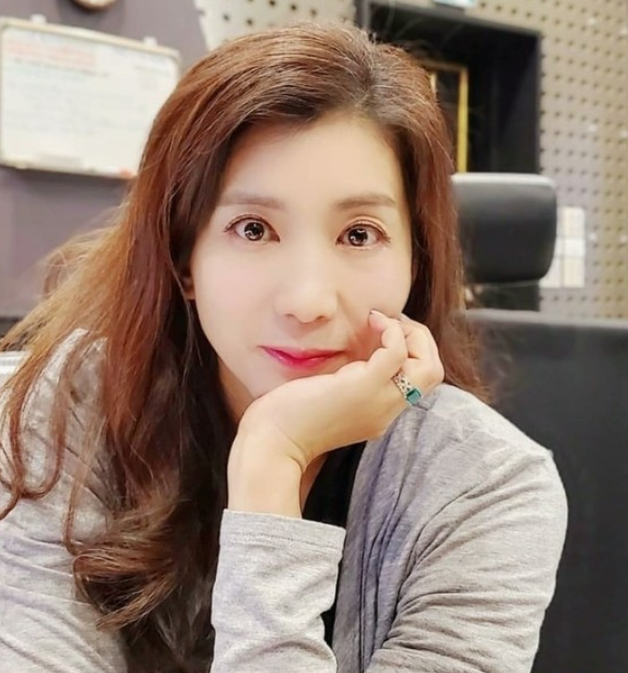 황정민 아나운서