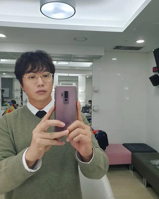 성시경-셀카-2