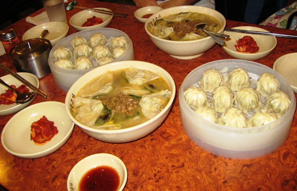 칼국수와 만두 예시