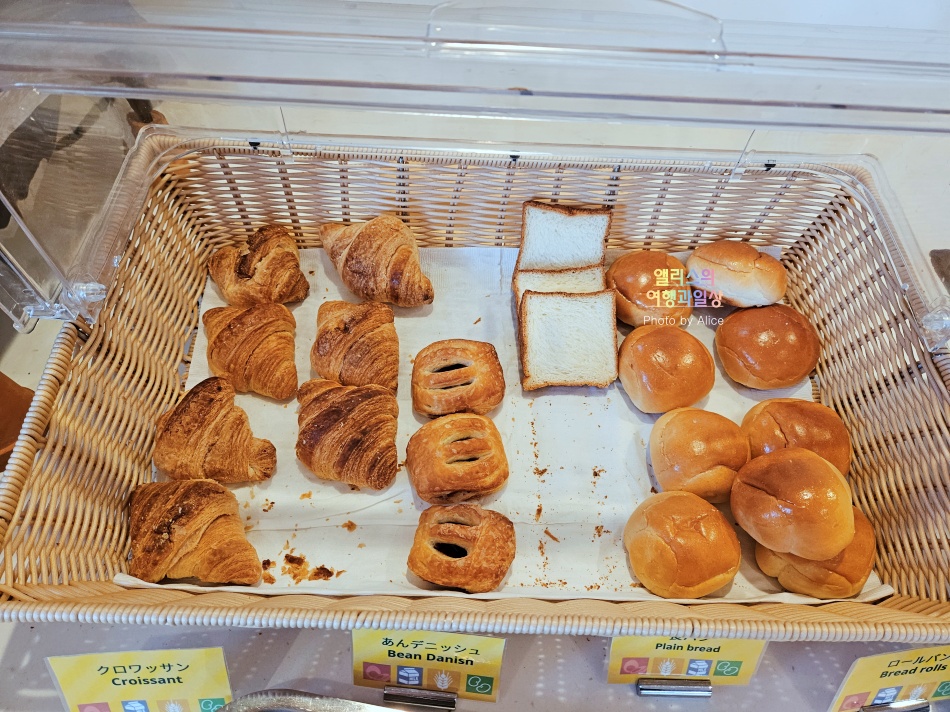 홀리데이 인&스위트 신오사카 조식 후기