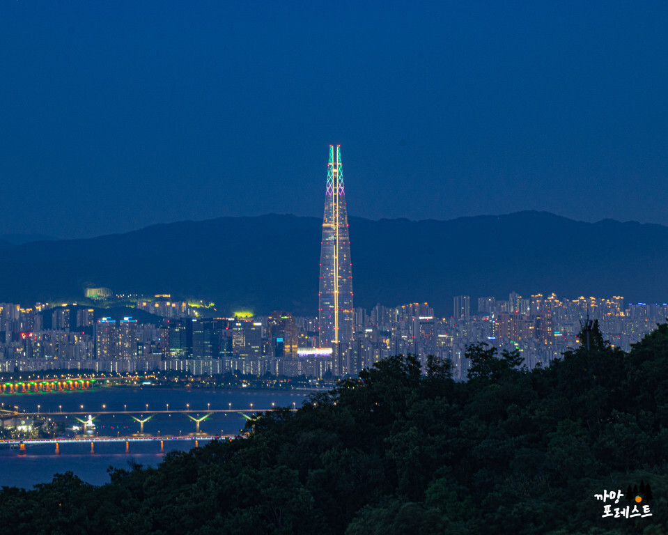 서울 남산타워 롯데타워