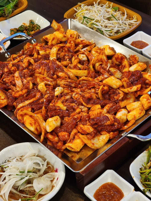 고수의 부엌 오리 요리 남양주 천하장사 오리로스 백숙 오리주물럭 장아찌